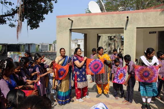 CREATIVE LEARNING, Hathasani Primary School, (Gujcost.DST.Govt.Of Gujarat), Jan.1st,2024